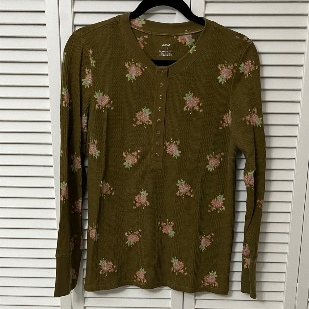 Aerie Olive Floral Long Sleeve Tee